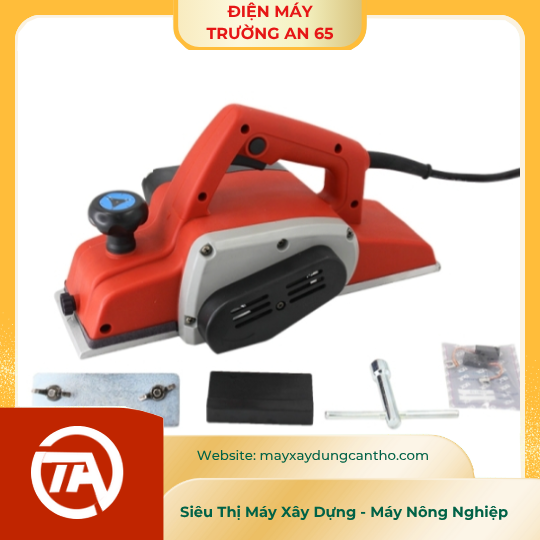  Máy bào gỗ 840W DCK KMB110